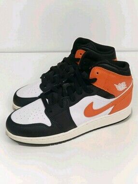 Nike Air Jordan 1 Mid GS Starfish Black White Sail Shoes Size 7Y/Women 8.5 DQ842
